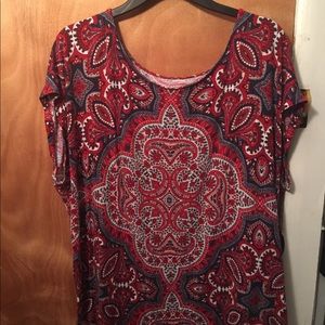 Soft Woman’s Top with Vibrant Print